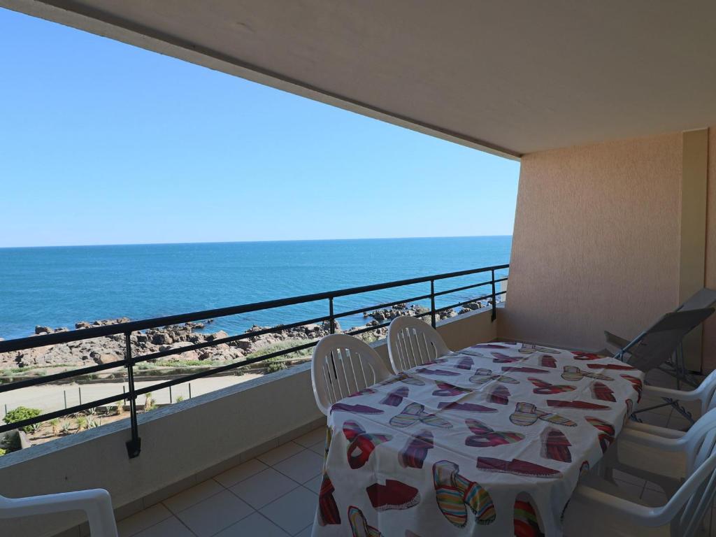 Damaia Apartment