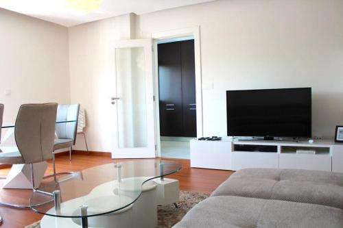 Damaia Apartment