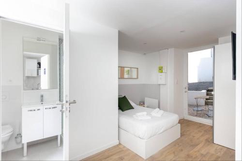 Dame Blanche Studio neuf avec terrasse proche centre et tramway, tv/wifi