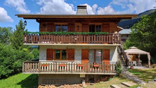 Appartement dans petit chalet Châtel france