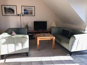 Darsser Weg 34 a_Strandgefluester_