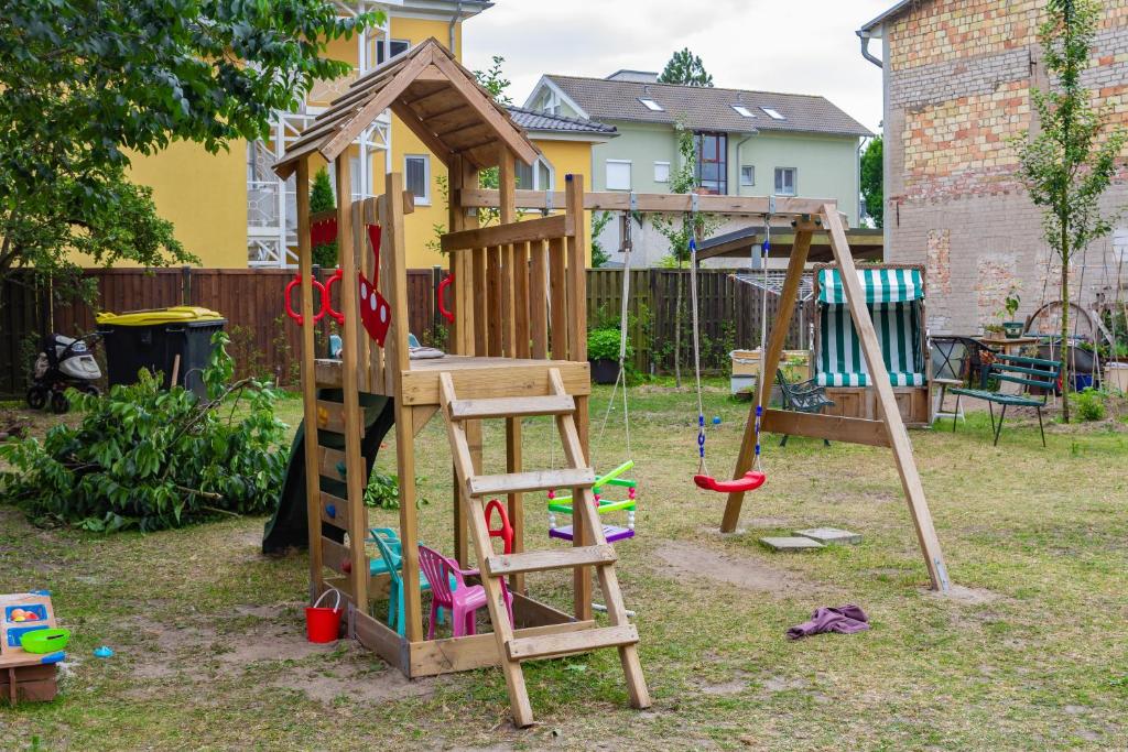 Appartement Das fliegende Klassenzimmer 16 Strandstraße 18181 Graal-Müritz