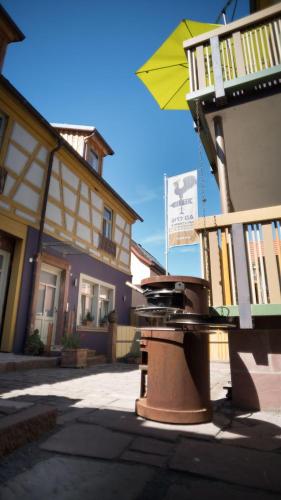 DAUSCH-GAESS-TROEG-Komfort-DZ-im-ehem-Ziegenstall-der-Hofstallung