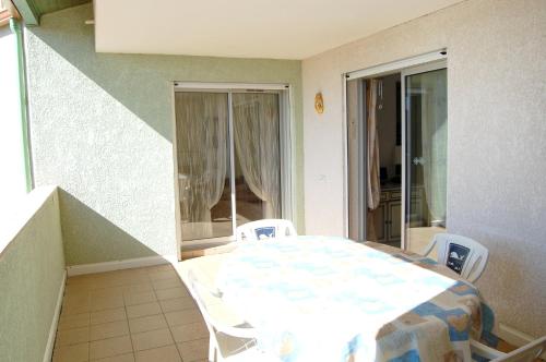 Appartement Appartement de 2 chambres a Valras Plage a 600 m de la plage avec piscine partagee terrasse amenagee et wifi 42 Cami de Canto Rano Le Clos des Oliviers 2 Valras-Plage