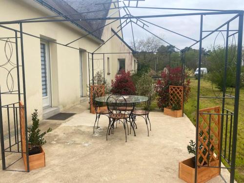 Appartement de 2 chambres avec jardin clos et wifi a Ferel a 9 km de la plage Férel france