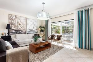 Decor n' cozy place for families and friends