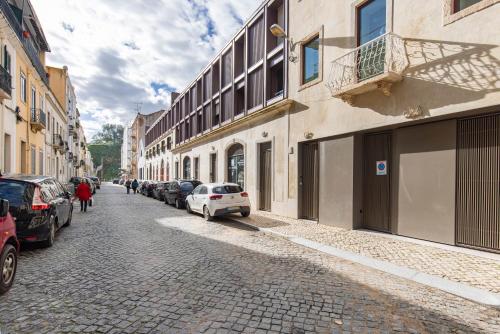 Deluxe 2BDR Apartment W/ Patio by LovelyStay