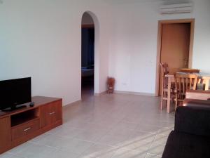 Deluxe Apartment H