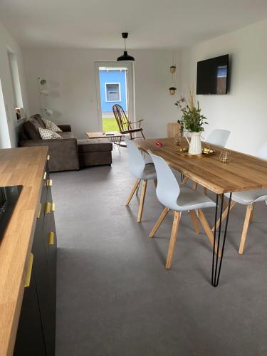 Deluxe Ferienwohnung für 4 bis 6 Personen kinder- und tierfreundlich W-LAN kostenfrei