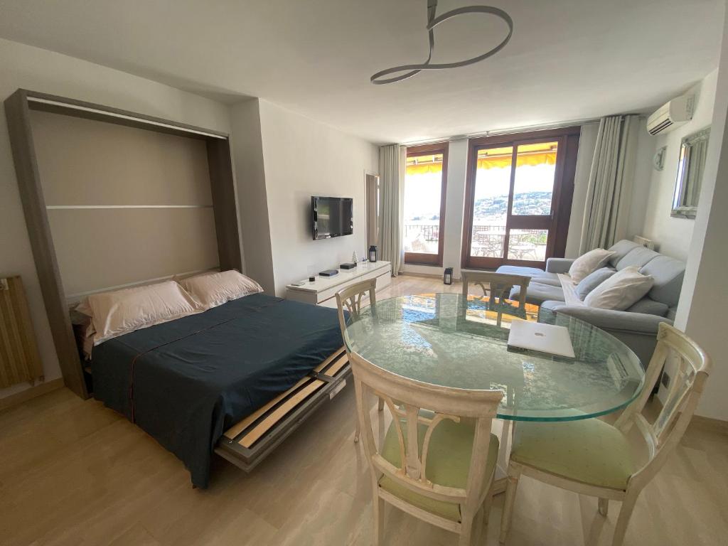 Dernier Etage d'exception 25 Vieux Chemin de Gairaut, 06100 Nice