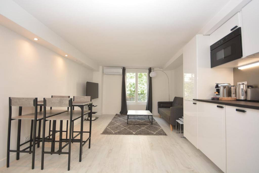 Appartement Design 1 BDR with AC 164 Rue Montmartre 75002 Paris