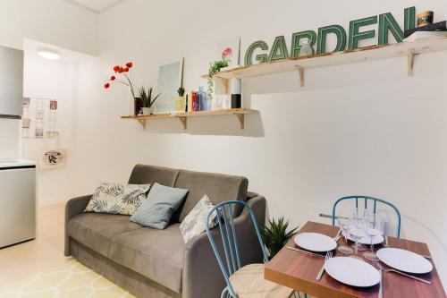 Design Apartment for 4 people between Louvre & Opera