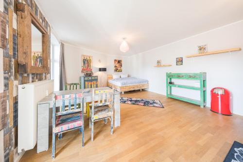 Design Apartments - \