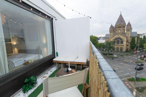 Design Studio mit Mini-Dachterasse nahe Messe/HBF