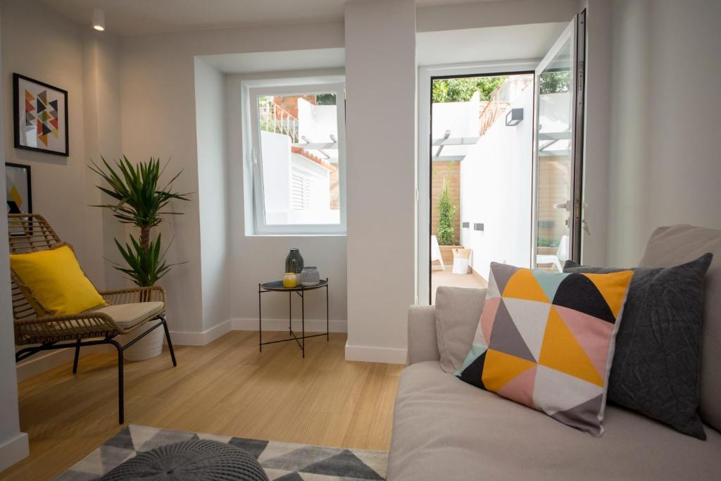 Appartement Designer Apartment in one of Lisbon's Trendiest Quarters 144 Rua de São Marçal 1º Esq 1200-101 Lisbonne