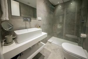 Designer Apartment in one of Lisbon's Trendiest Quarters