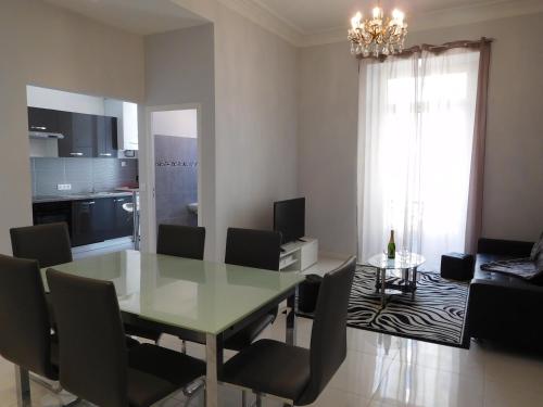 Designer Flat Nice