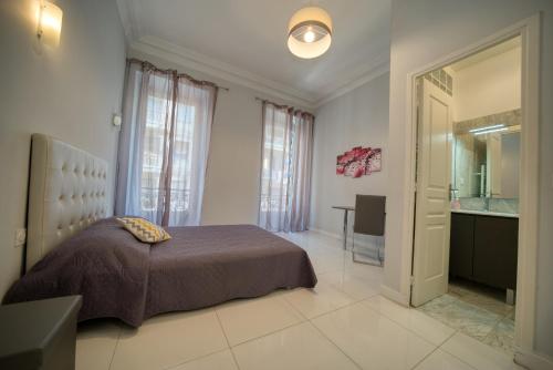 Designer Flat Nice
