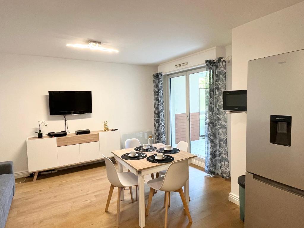 Appartement Deux pièces cosy à La Croisette RDC 21 Rue de la Senette 78955 Carrières-sous-Poissy