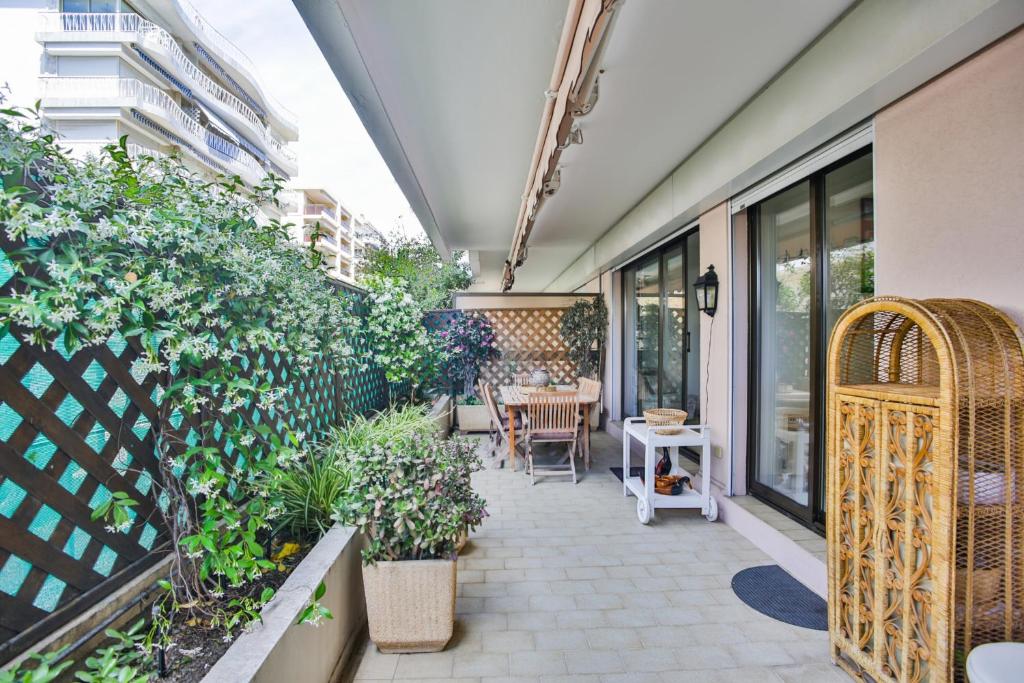 Appartement Deux pieces proche Croisette Des Hespérides, 15 06150 Cannes