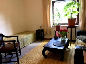 die Bel Etage auf dem Land mit Terasse und Garten