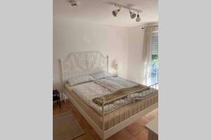 Die Seeblume - Ferienwohnung mit Pool und Seeblick