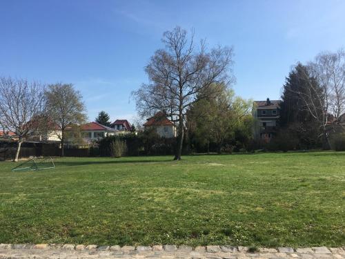 die Senfbude - Klein aber fein - wunderschönes Studio-Apartment mit Terrasse und Stellplatz