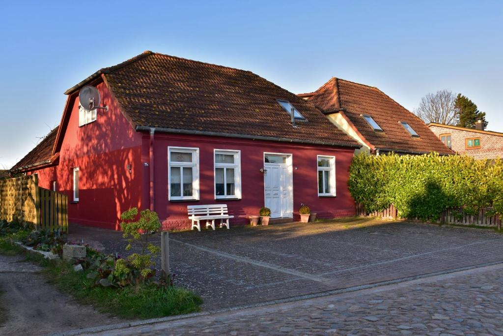 Dierhagen Möwe 25 Dorfstraße Dachgeschoss Möwe, 18347 Dierhagen