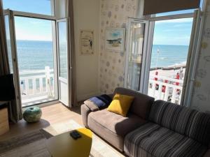 Digue de Wimereux, appartement face mer, balcons, spacieux