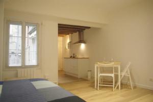 Dijon Standing Historic City Apartment