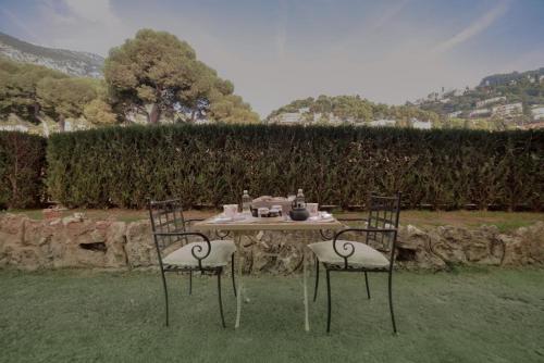 Diodato Suite Apartment - Amazing Location, WiFi, Pool, Sauna, Gym & Private Garden
