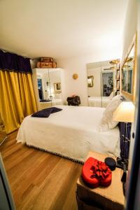 Diodato Suite Apartment - Amazing Location, WiFi, Pool, Sauna, Gym & Private Garden