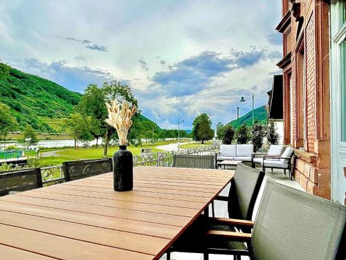 Direct Moselle view 200m² 4 SZ 10Pers Terrace