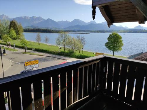 Direkt am Hopfensee- Ferienwohnung
