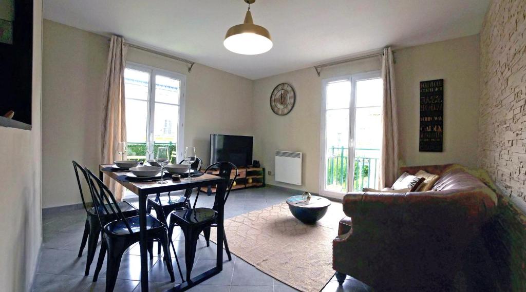 *DISNEYLAND/CHESSY* APPARTEMENT idéalement situé 6 Rue de la Galmy, 77700 Chessy