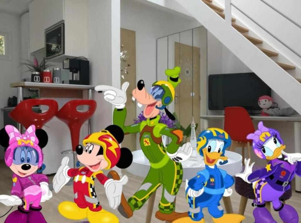 Appartement Disneyland en famille, studio tout confort avec jardin Entrée Boulevard des Artisans 12 Rue de Faremoutiers 77700 Bailly-Romainvilliers