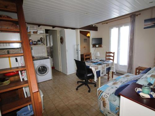 Appartement Appartement Dolus-d'Oléron, 2 pièces, 4 personnes - FR-1-246A-141 18 allée des Colverts Résidence Les Hameaux de l'Ile - Apt 142 Dolus-d\'Oléron