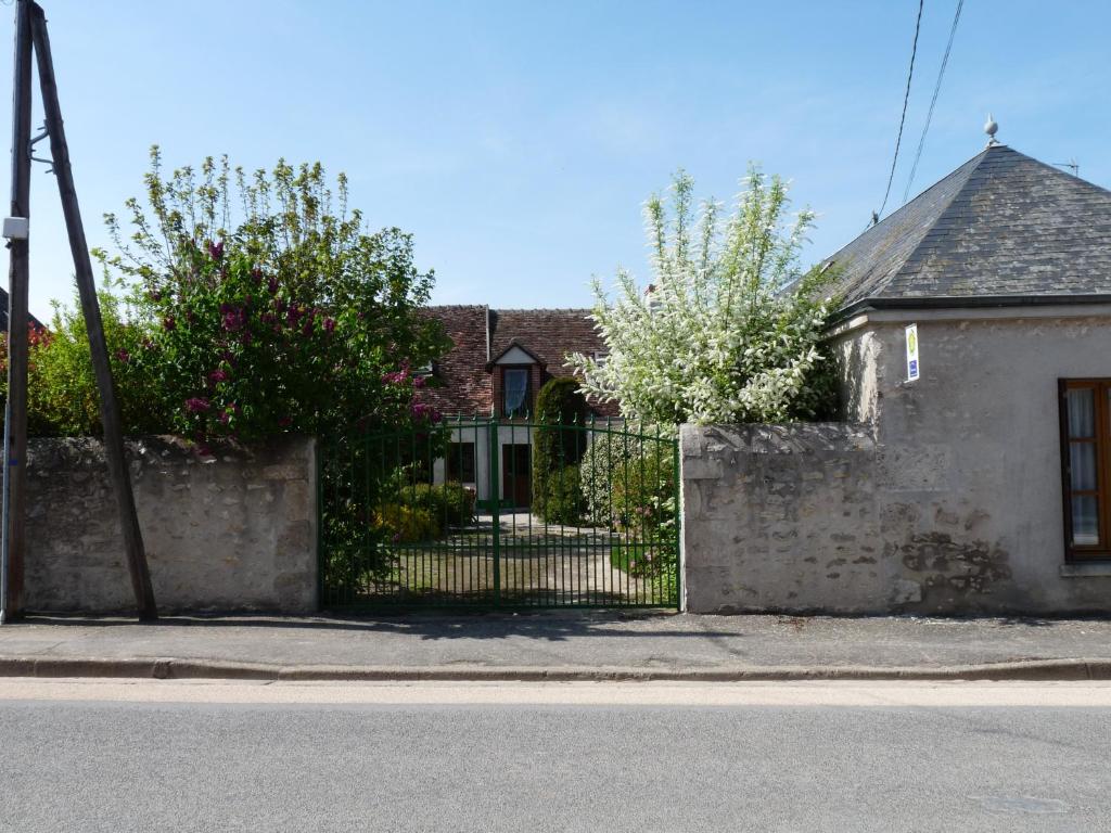 Domaine La Restrie - Le Voyage d'Erasme 37530 Pocé-sur-Cisse