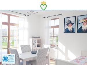 Domizil Salem am Naturpark L, 30 qm Terrasse, 2 Wohnungen , 2 x Schlafzimmer & Dusche 105 qm & Garten 300 qm & Allergiker