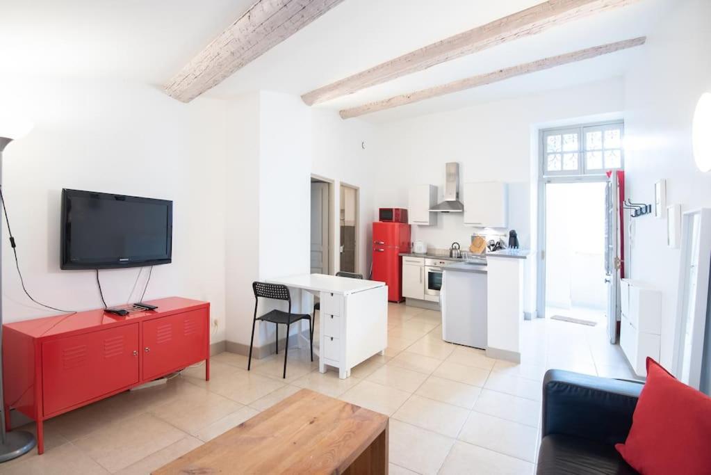 Appartement Domus Arena, parking, wifi, arènes 3ème étage 32 Rue de l'Aspic 30000 Nîmes