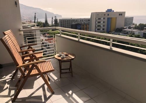Dona I House - In Funchal with free parking