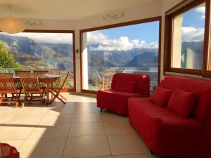 Double Appartement T4 et Studio 118m2 Vue Panoramique sur le Grand Massif et Mt Blanc, plein sud