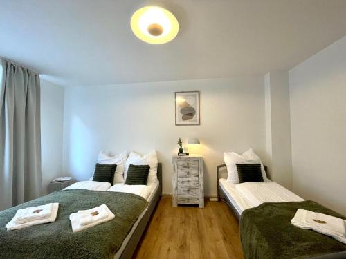 Downtown Apartment by NINJA SPACES - Kingsize-Bett, Küche, Netflix, Terrasse