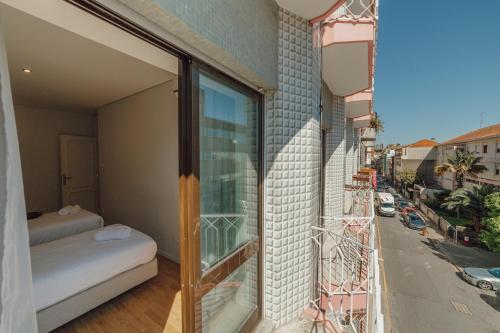 Downtown Design Apartment With Balcony