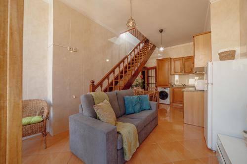 Downtown Flores Duplex by Homing