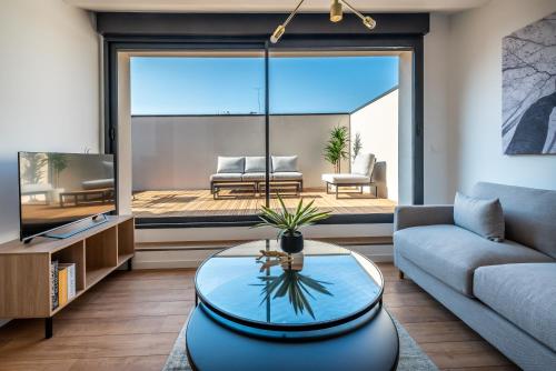 DOWNTOWN ROOFTOP - CENTRE VILLE - WiFi - TERRASSE - NETFLIX