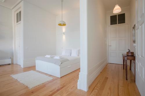 Downtown Spacious Studio