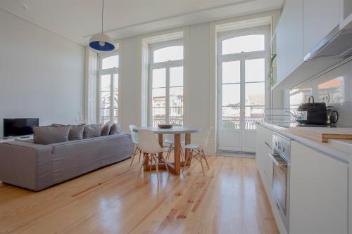 Downtown Spacious Studio