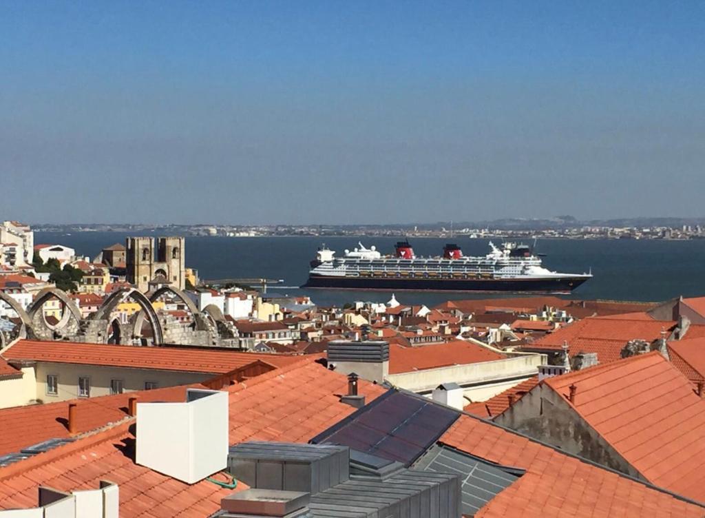 Dream View in Chiado rua Oliveira ao Carmo, 35 ,5 andar, 1200-307 Lisbonne