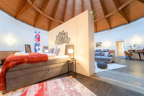 dreamcation - Ehemalige Kirche & Souterrain Wohnung, 3D-Tour, Terrasse, BBQ, Kamin